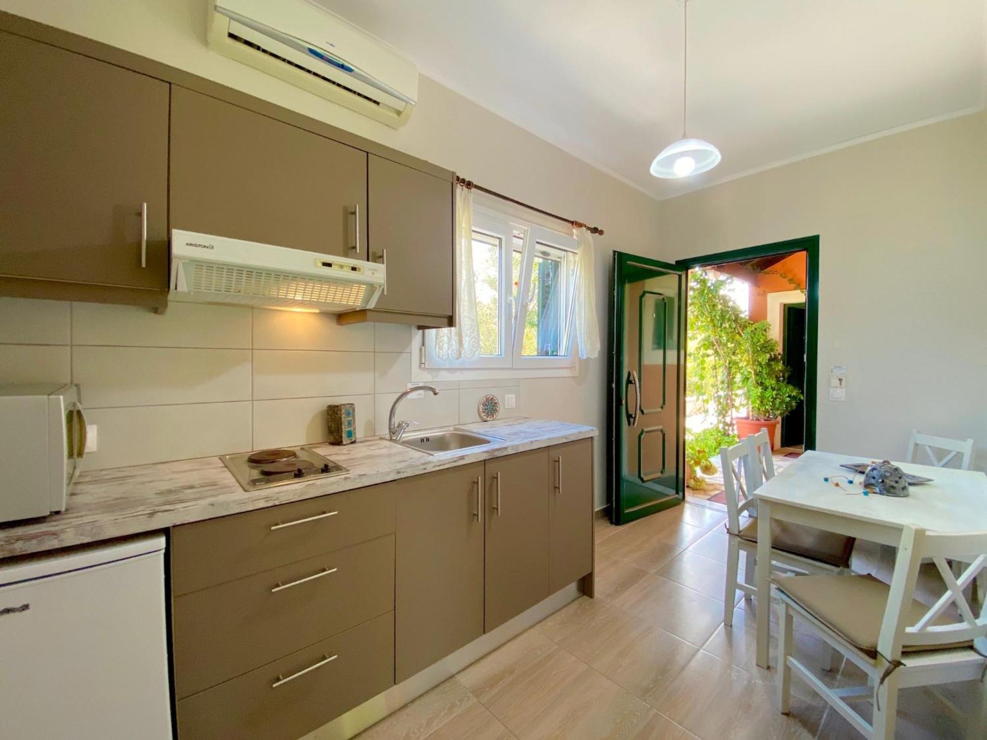 Asteraki Beach House By Dadovillas Acharavi  Luaran gambar